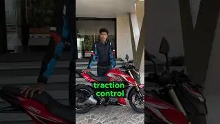 Walk-around of the Bajaj Pulsar N250's new rider aids. #bajaj #pulsar #n250 #motorcycle #bikeindia