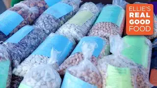 La Cienega Farmers Market | Choosing the right Beans