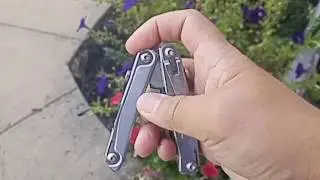 Cheap and simple Leatherman Rev mod with magnets: 