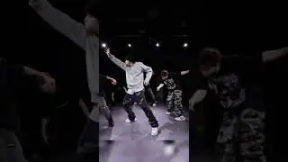 Hu Bowen is Filled with Energy and Performing on BILLIE EILISH / Armani White