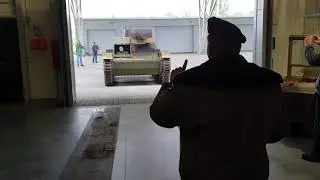 7TP - wjazd do hali