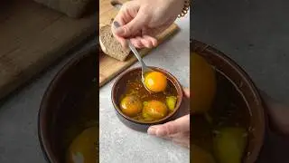 Comment faire les JAUNES D&rsquo;&OElig;UFS CONFITS #foodtrend #recette #recettefacile #explorepage #recipe