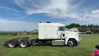 1996 Freightliner FLD120 Sleeper Semi Truck | For Sale | September 9