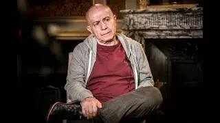 Poesía y silencio con Hugo Mújica