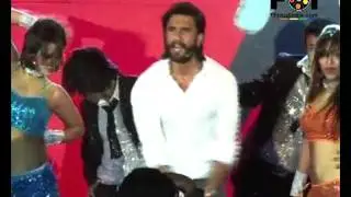 Ranveer Singh's New Gangnam Style - Samsung Galaxy S4 Launch India
