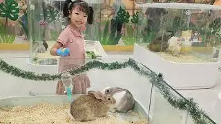 Khu tr&ograve; chơi Bzone Vincom c&oacute; g&igrave; vui m&agrave; C&agrave; Chua vui thế