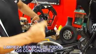 Kymco Downtown 300, mantenimiento suspensión delantera...