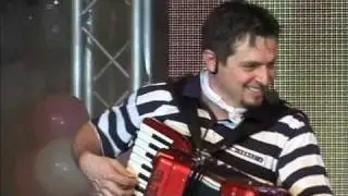 M&aacute;ri&oacute; - Rendes ember maradok