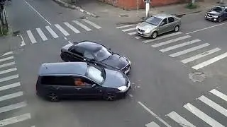 Russian crazy drivers car crash compilation November 2019/13