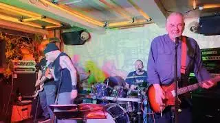 Sumpfp&auml;pste - live @ Trude Stuttgart 08.12.2024