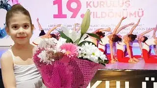 Fındık ailesi. Elis Bodrum dans gösterisi
