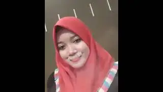 blows amazing smoke #hijab #vapelife #amazing