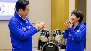 “Godet” sërish kryeministrja e Japonisë,  përvesh mëngët e “thyen” shkopinjtë në bateri
