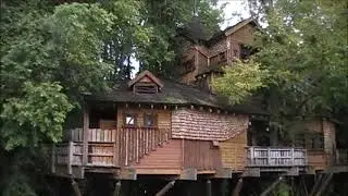 THE TREEHOUSE OF ALNWICK, ENGLAND