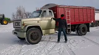 73 Chevy C60 Grain Truck. Farm Retirement Online Only Auction. benmeyerauctions.com