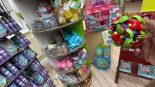 Shopping @ Model Village, Torquay