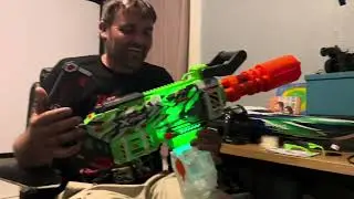 X shot Glow Hyper Gel Lumineux (1800 round mini gun)- ￼ Unboxing and night tracer test- RC Cincy 