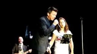 Rick Astley - My Arms Keep Missing You (11/04/2014 HSBC Brasil)