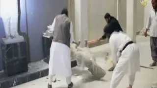 IS Militants Destroy Priceless Antiquities