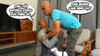 NGƯỜI ĐÀN ÔNG Ở TIỀN GIANG TÌM THÉP,QUỲ GỐI NHỜ GIÚP ĐỞ LÀM THÉP RẤT KHÓ XỬ…