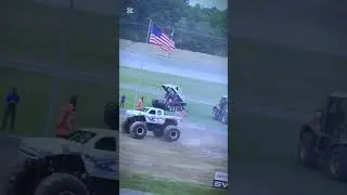 A monster truck  #scross #offroadcar #monsterjam #offroader #offroadvehicle #offroadcars #offroad