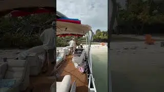 Pontoon boat day. #captainken #floridalife #pontoonboat