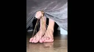 Long toes tied up