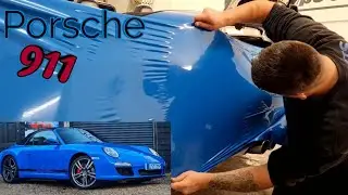 Vinyl Wrapping Porsche 911