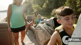 Ranger RP2300LS Pontoon On Water Footage
