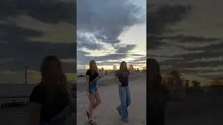 old dance! #tiktok #damce #music #ootd #youtubeshorts #viralvideo