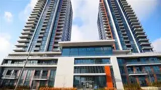 #111 75 Eglinton Avenue West Mississauga Nasira Jamal