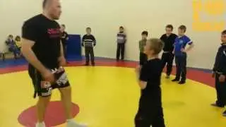 Алексей Олейник провел семинар для сирот. Alexey Oleinik held a seminar for orphans.