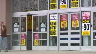 Last Toys R Us stores close nationwide