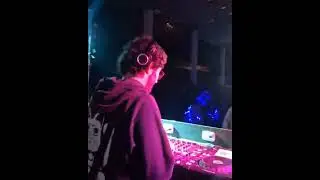 Brisbane bass house grooves with SIDEWAY session | Hire from www.artist-bookings.com