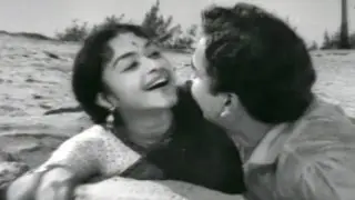 Pelli Kanuka Songs - Paaduta Marachedavaela - Nageshwara Rao, B.Saroja Devi