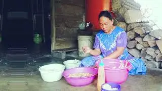 Cara memasukan adonan kedalam tahu guys 