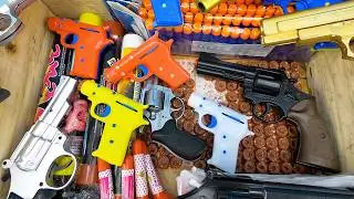 Crazy Cap Gun Box! Gold Desert Eagle, Blue Blasters & Silver Revolvers Explode in Color!