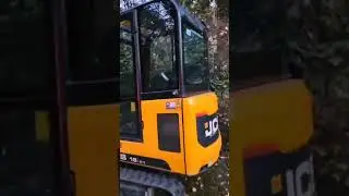 Mini Excavator Extremely Versatile Machine | Simply Lv
