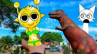 Cleaning WENDA, PINKI, SIMON and Vineria From Dirt in the Sea... (Sprunki in Real Life)
