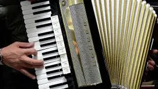 Hohner Lucia IV P - 96 bass for sale @ Petrof Musicstore - part 1