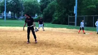 OGizzle vs Crab House Week 2, 2011 - Danny gets the o at 2nd base