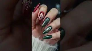 Christmas nails design ideas 💖#nails #nail #nailslove #nailsart #nailswag # Christmas  #December