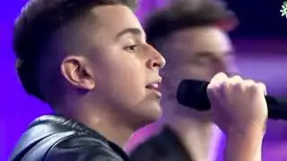 Adexe & Nau cantando me provoca en canal Sur
