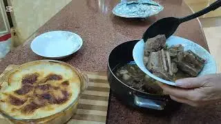 Steamed meat with spices, without butter or onions.