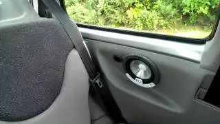 Nissan micra 2001 crazy speaker system