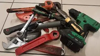 Engineering Repair Tools : Electric drill, Screwdriver, Wrench, Hammer, Handle hydrant, Suction cup