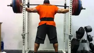 Allen Baria 685x2 Raw Squat