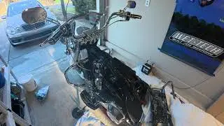 Road King Classic 2004 pulled tank for winter project - cam chain tensioner. work