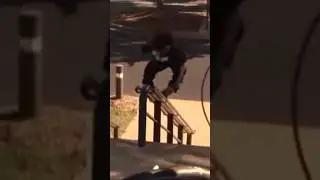 Julian Bah - Barely Dead (2006) #rollerblading #inlineskating #skating #aggressiveinline #skate