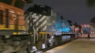 BCOL 4650 trains on BNSF QPTLCHC at La Grange!